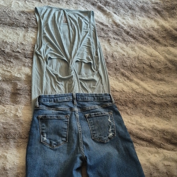 DONATED - Picture 4 of 7